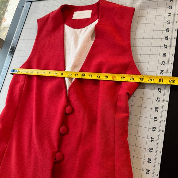 Vintage 90s Tailored Texture: Red Linen Blend Longline Vest - Quiet Confidence! - Picture 7 of 16